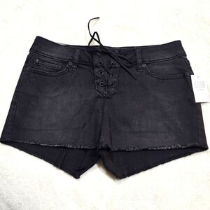 🆕️🆑️ HOT TOPIC | Blackheart Lace-Up Raw Hem Cotton Black Jean Shorts Sz: 7